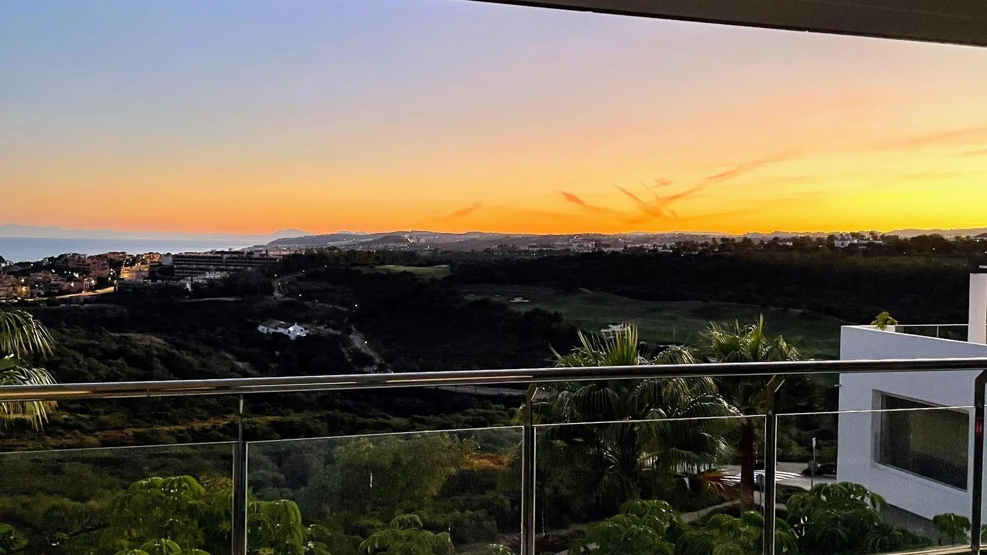 Superior Apartment For Golf, Sea And Nature Lovers Casares Spain